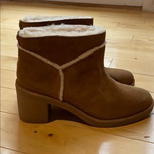 UGG Kasen Women’s block heel ankle booties - 7.5